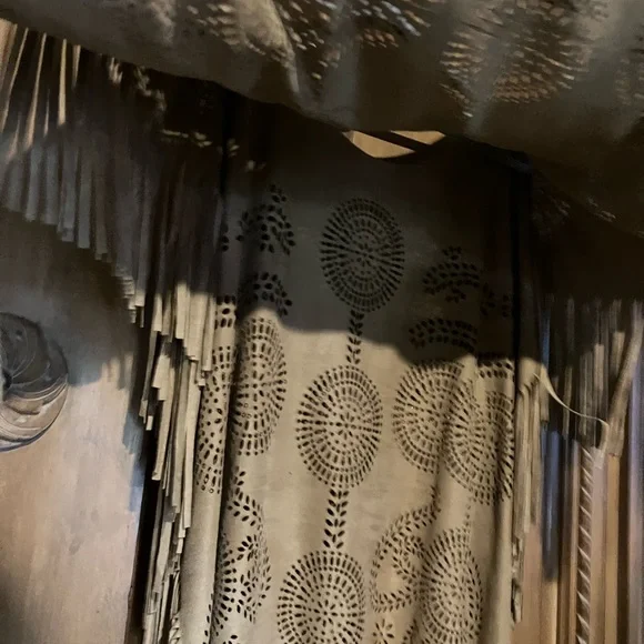 Women's Faux Suede Laser Cut Out Design With Fringe Poncho Beige One Size - Picture 4 of 5